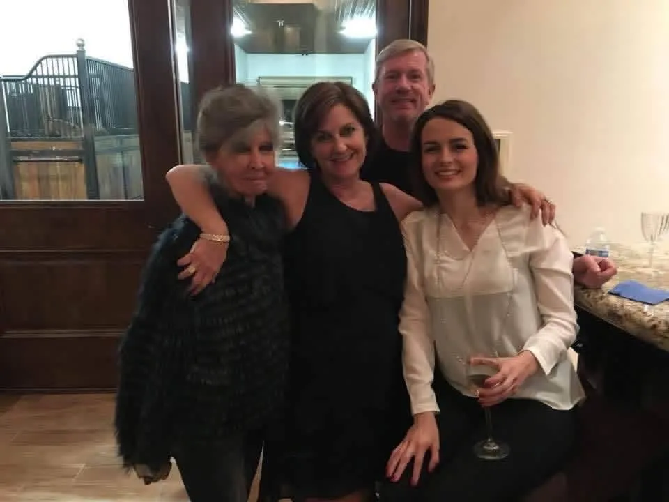Laetitia Collet avec les éleveuses Lenita Perroy et Nancy Gallun
