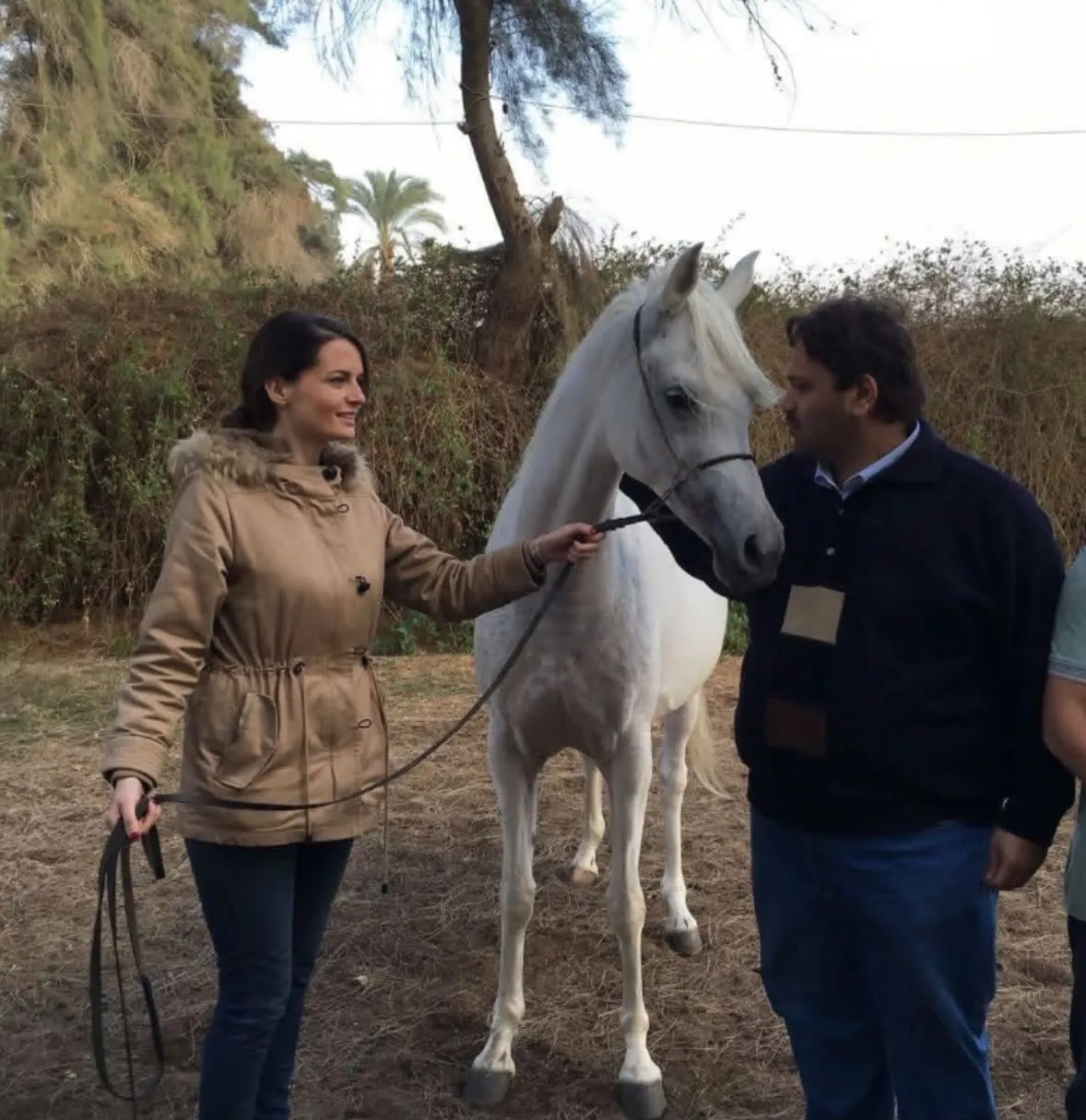 Laetitia Collet avec l'éleveur égyptien Mr Badrawy